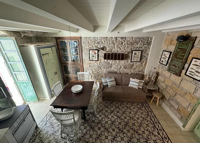 Tuna House Apartman *